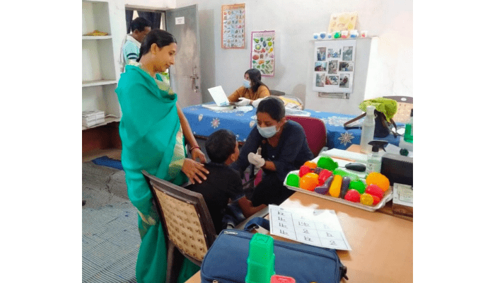 समावेशी शिक्षा अंतर्गत फिजियो थेरेपी एवं स्पीच थेरेपी से मिल रहा दिव्यांग बच्चों को नया जीवन
