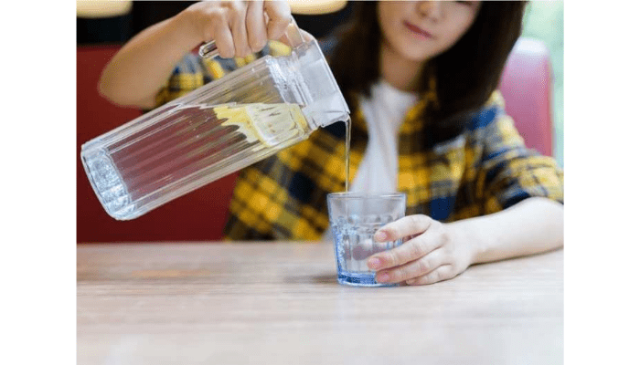 कहीं आप कम पानी तो नहीं पी रहे, ऐसे पता लगाएं अपनी सेहत का सही हाल