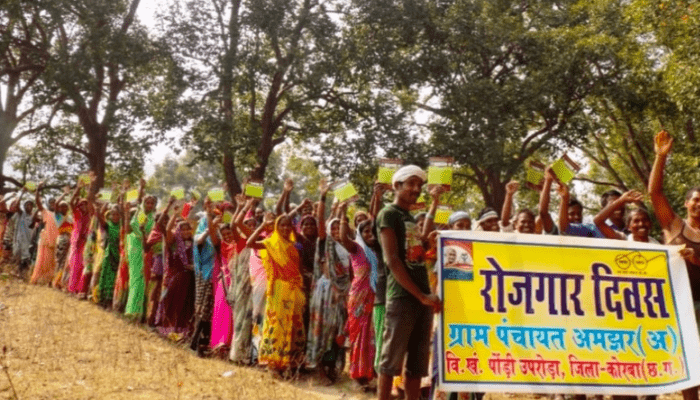 छत्तीसगढ़ : हर महीने रोजगार दिवस का आयोजन पुनः शुरू करने मनरेगा आयुक्त ने सभी कलेक्टरों को जारी किया परिपत्र