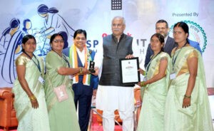 छत्तीसगढ़ : किसानों को दाम, युवाओं को काम, महिलाओं का सम्मान, संस्कृति की पहचान और आदिवासियों के उत्थान के जरिए गढ़ रहे हैं नवा छत्तीसगढ़ : मुख्यमंत्री भूपेश बघेल