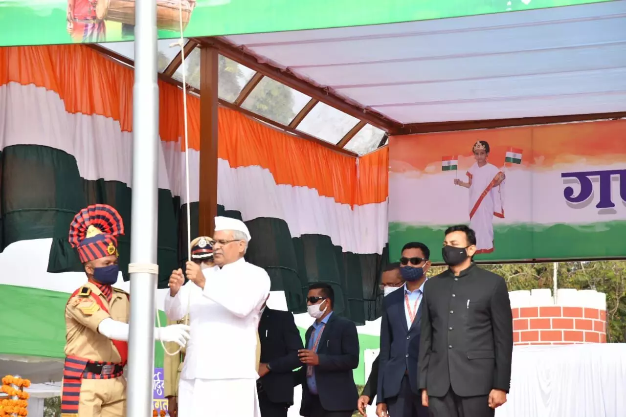 छत्तीसगढ़ : ध्वजारोहण के बाद मुख्यमंत्री भूपेश बघेल ने की बड़ी घोषणा