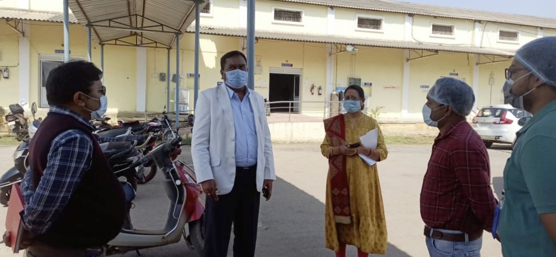छत्तीसगढ़ : कलेक्टर ने किया नवीन कोविड हॉस्पिटल का निरीक्षण,अब तक 400 से अधिक मरीजों को मिली राहत