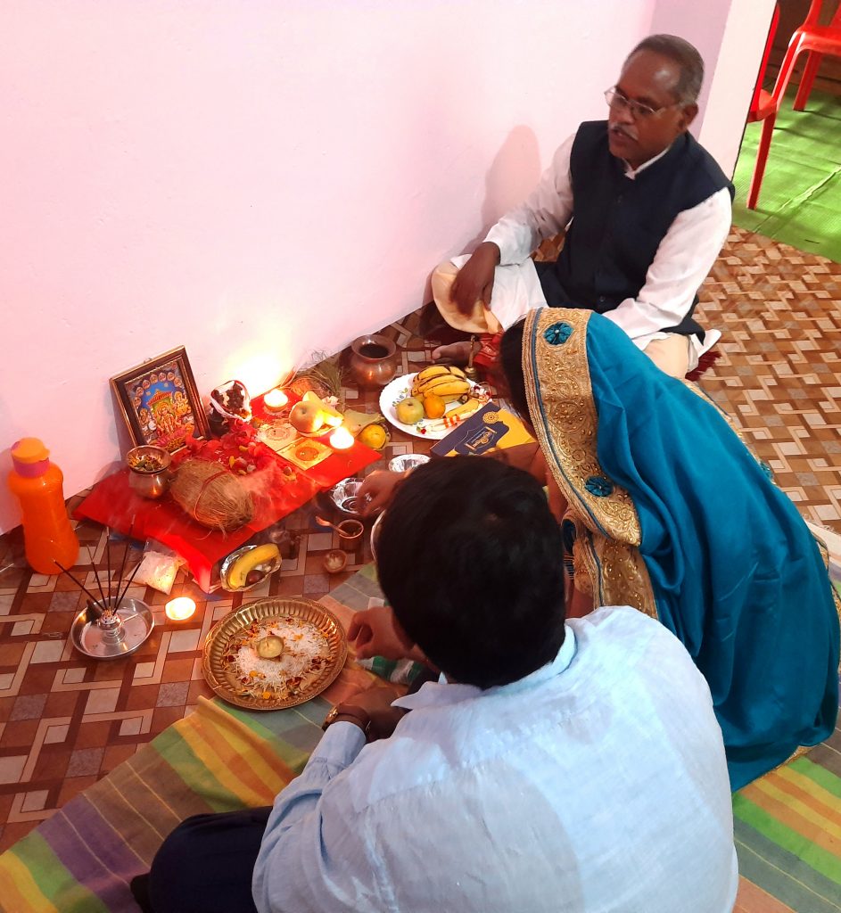 Anmol News24 : अनमोल न्यूज़24 के कार्यालय का मंत्रोच्चार के साथ हुआ शुभारंभ