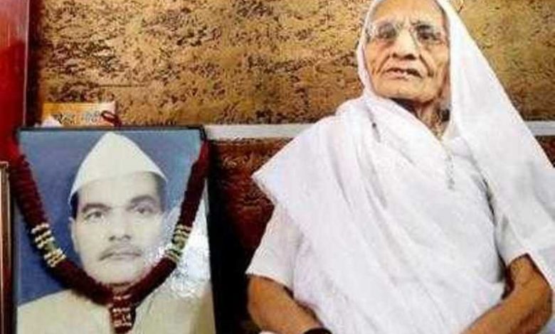 Heeraben Modi Passed Away: प्रधानमंत्री नरेन्द्र मोदी की मां हीराबेन का 100 साल की उम्र में निधन