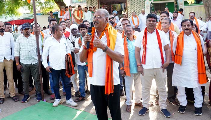 भाजपा उम्मीदवार मंत्री बृजमोहन अग्रवाल