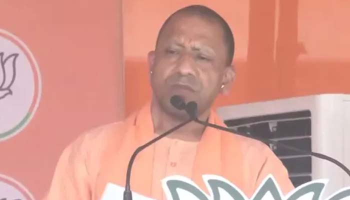 सीएम योगी ने भूपेश बघेल पर साधा निशाना