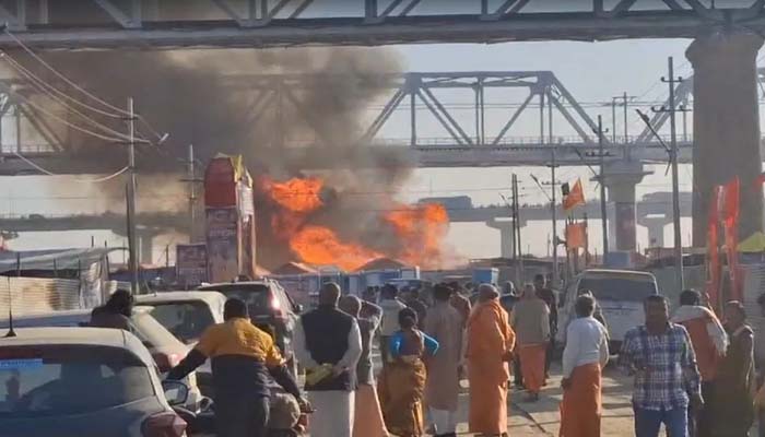 महाकुंभ में लगी भयंकर आग