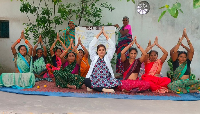 Ayushman Arogya Mandir : बच्चों की चहलकदमी और महिलाओं की भागीदारी से गूंजे आयुष्मान आरोग्य मंदिर, योग सप्ताह ने जगाई स्वास्थ्य की अलख
