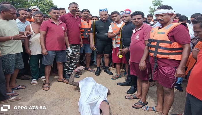 खारून नदी में डूबे दो किशोर