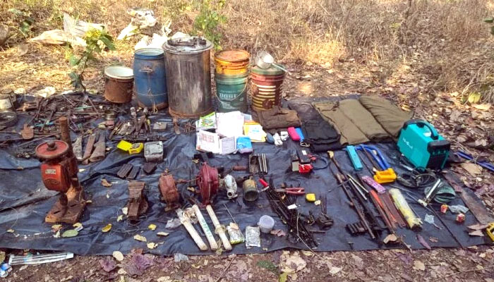 माओवादियों का हथियार डम्प ध्वस्त