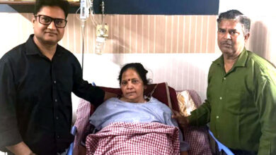 एम्बुलेंस में लगा झटका