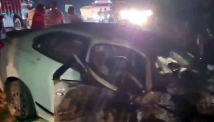 भीषण सड़क हादसा