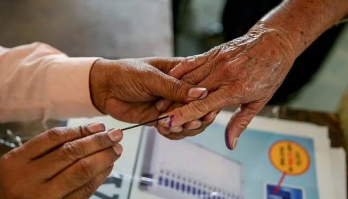 मतदान शुरू